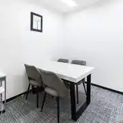 fabbit大阪 福島打合室