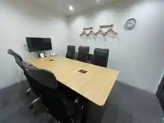 BIZcomfort静岡 6名用会議室