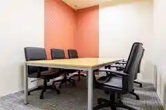 BIZcomfort京都四条烏丸 6名用会議室