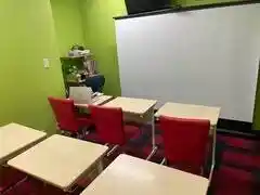 新東海学院 B室