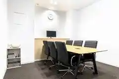 BIZcomfort町田 6名用会議室
