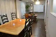 シェアスペース　アウトサイダー（ルームA+B） ＊半個室