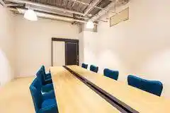 いいオフィス南越谷【M-1】 8名用会議室