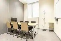 BIZcomfort千葉西口 6名用会議室