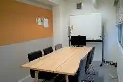 StartupSide Kyoto ミーティングルーム