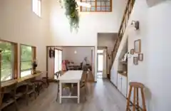 レンタルスペース宙＊1Fカフェ&キッチンスペース