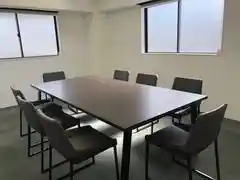 神戸駅前８名貸会議室10F M-2
