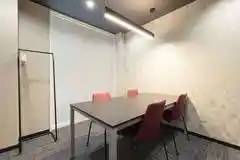 BIZcomfort名古屋太閤通口 4名用会議室 