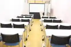 みんなの貸会議室　那覇旭町店