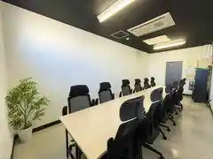 いいオフィス上尾 12名会議室