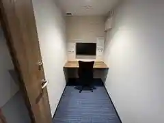 いいオフィス中目黒 ブース1