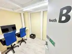 Coworking＆Lab 完全個室ブースB