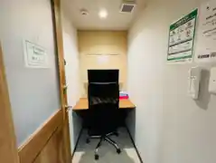 いいオフィス御徒町 ブース5