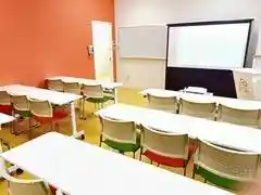 みんなの貸会議室　那覇壺川店