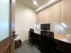 いいオフィス三鷹 by LHK