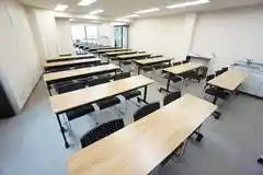 スカイラークビル8階貸会議室