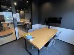 いいオフィス新大阪RoomB