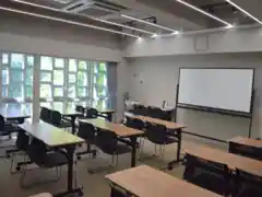 【レンタルスペースペチャクチャ】会議室Room4ーセミナールーム