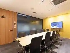 BIZcomfort大阪江戸堀 10名用貸し会議室