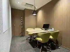 HIRAI TERRACELOUNGEwithH1T 会議室