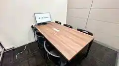 TIME SHARING TSHG淀屋橋ビル 2F Booth.E