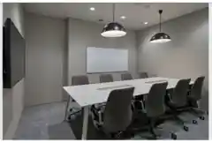 最大8名様利用可能　モニター、ホワイトボード付 会議室A