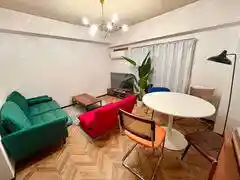 博多駅近のレトロ風スペース　