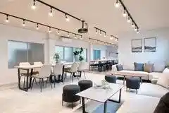 Aivicスペース池袋南口1号店