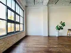 STUDIO APRIL＋（スタジオエイプリルプラス）2F