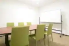 梅田レンタルオフィス 会議室A