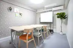 池袋FRIENDS会議室サンフラワー1