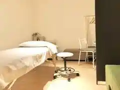 LaQoo 天神橋三丁目まんなか個室