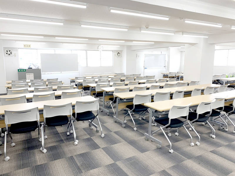 【レンタルスペース】【スペイシー】貸会議室 鶴見駅 69名の画像