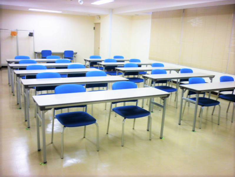 【レンタルスペース】【スペイシー】貸会議室 東梅田駅 20名の画像