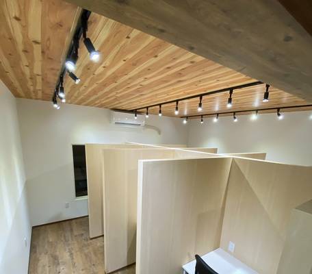 横浜芹銀タウン内のワーキングスペース B-1