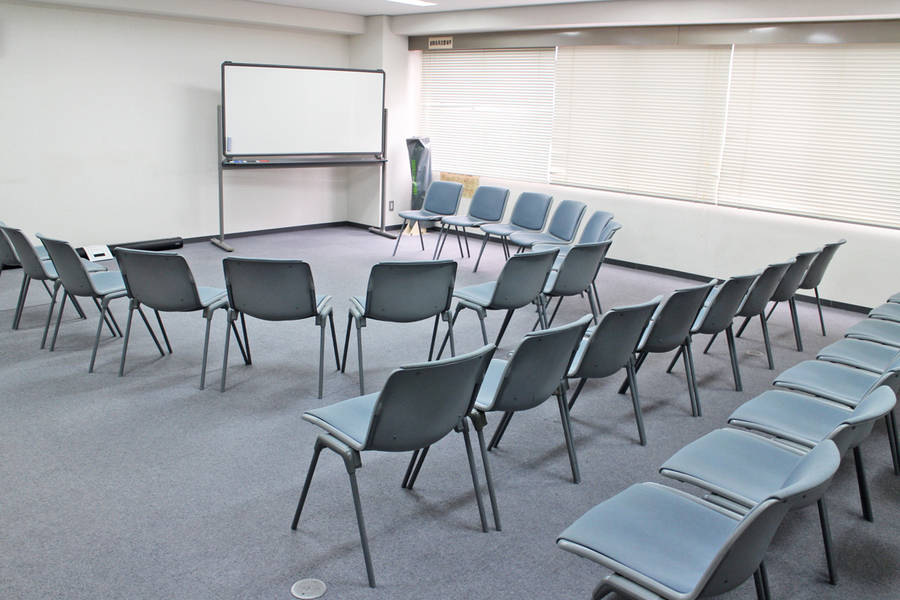 ＳＭＧ貸し会議室　近商ビル10階B室-4