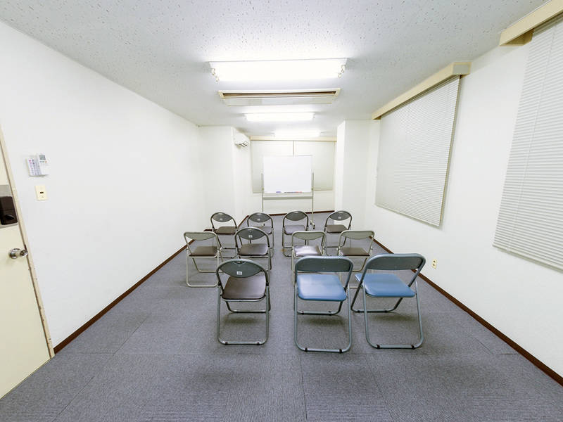 【レンタルスペース】【スペイシー】貸会議室 五橋駅 14名の画像