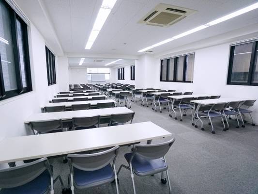 【伏見駅より徒歩1分】名古屋会議室　セントレイクレノン錦伏見店　第1会議室（セルフ設営）