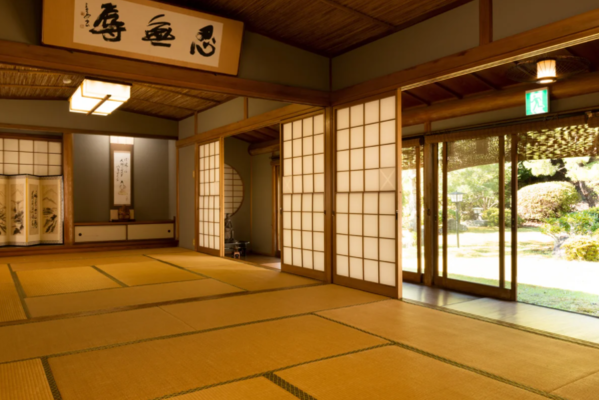 宮島ゲストハウス 三國屋 日本庭園と和室大広間-2