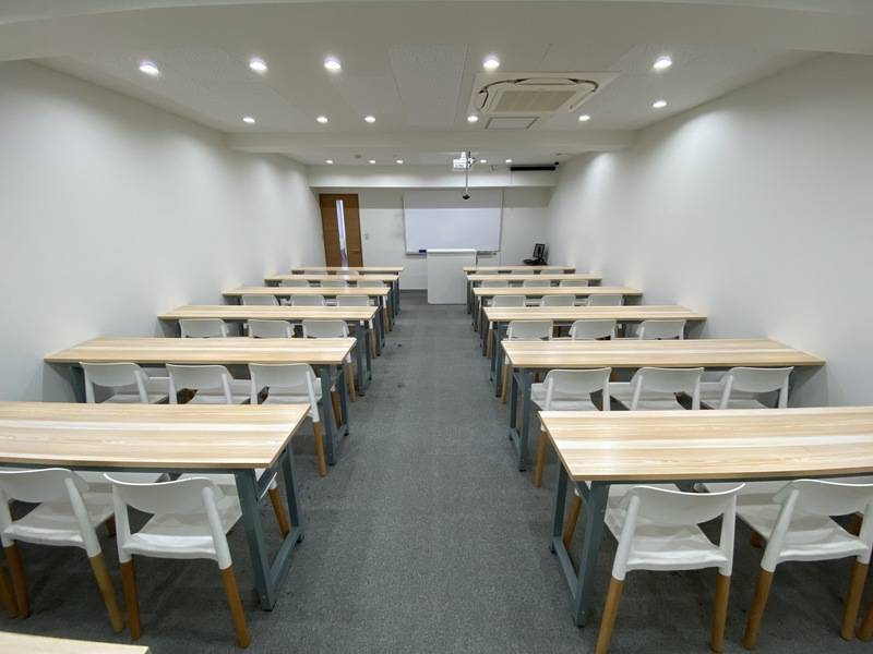 【レンタルスペース】【スペイシー】貸会議室 市ケ谷駅 36名の画像