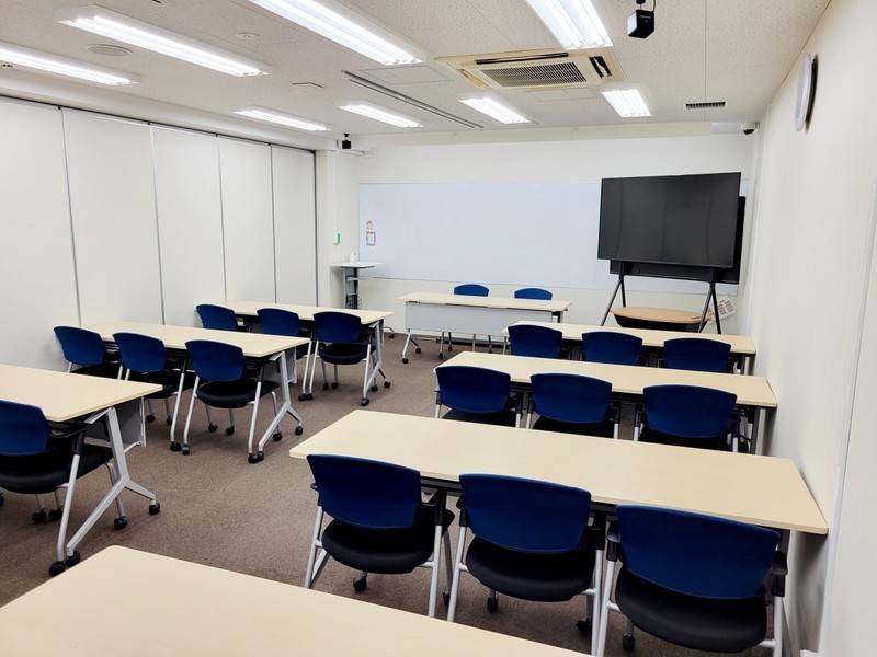 ビステーション新橋 26名会議室-2