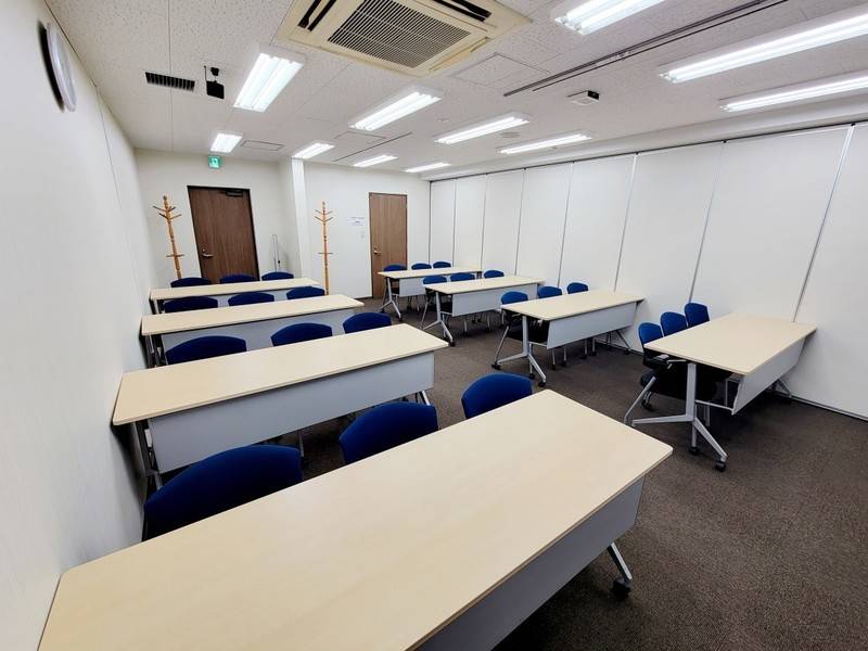 ビステーション新橋 26名会議室-3