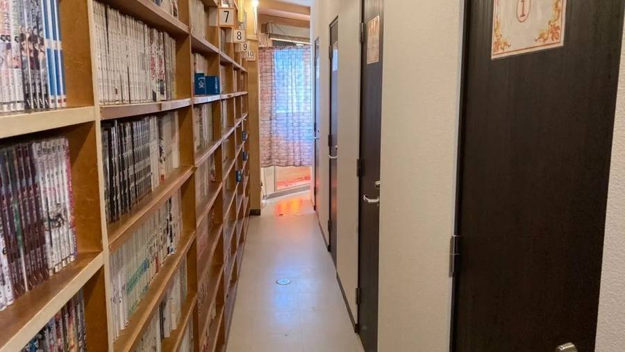 まんがランド金町店 フラット防音完全個室-2