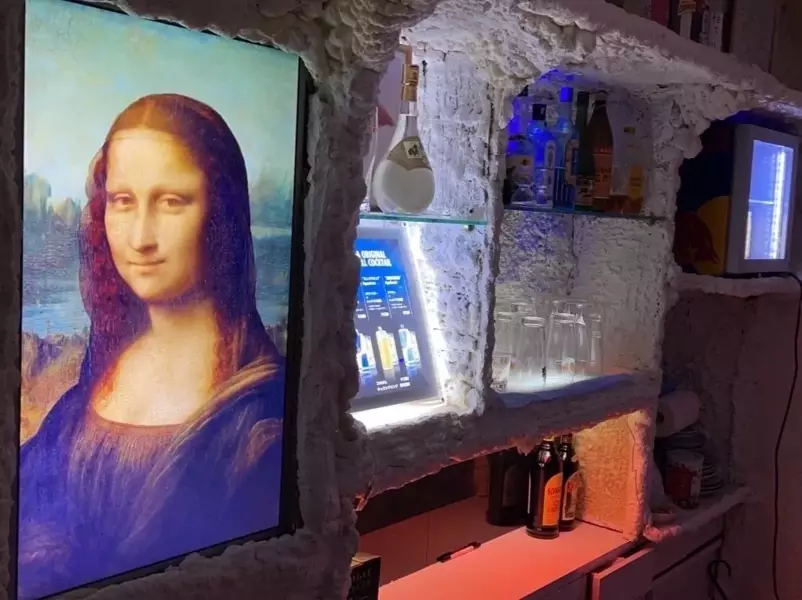 カフェバーアクア-1