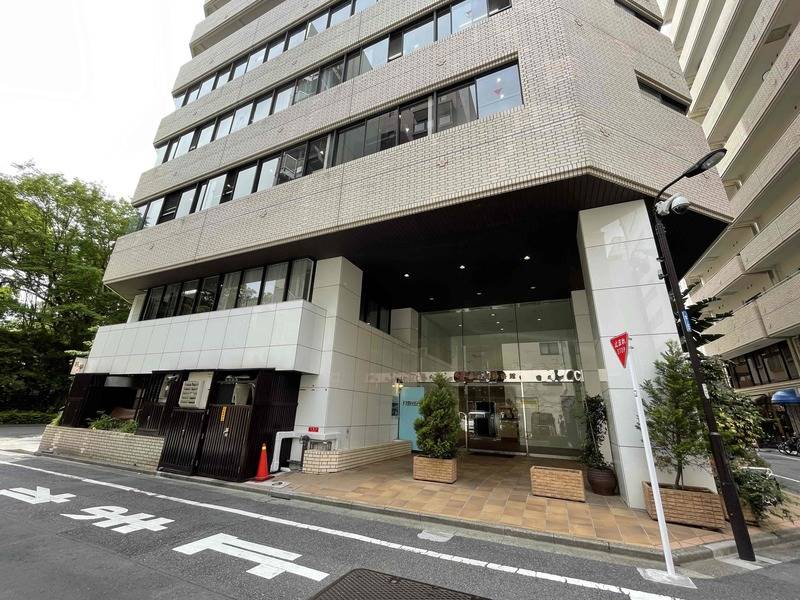 TIME SHARING 新宿御苑前 8B-12