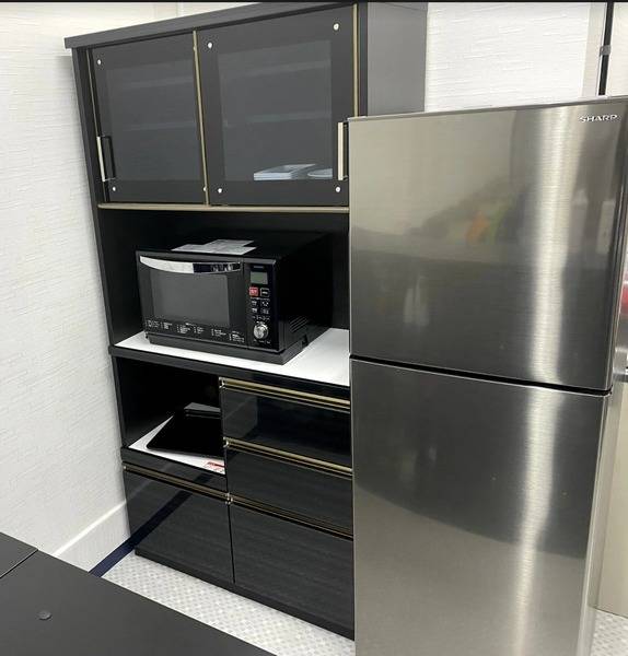 Ray-Gina AKIRA 会議室-4