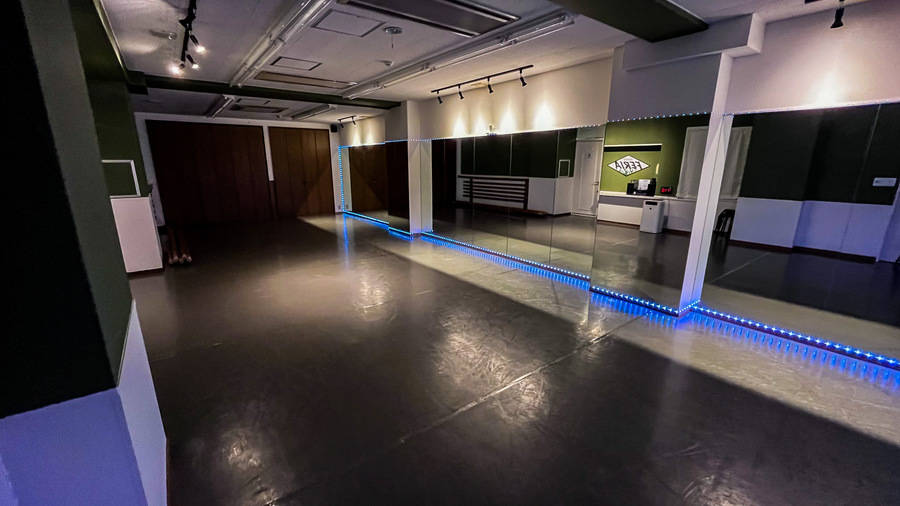 【レンタルスペース】【スペイシー】貸会議室 布施駅 20名の画像