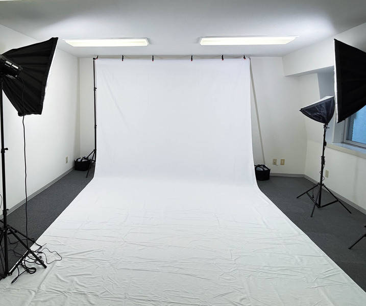 LLGSTUDIO-1