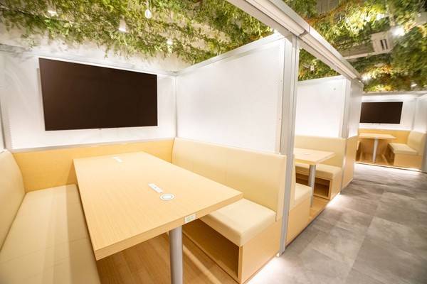 FEEEP池袋東口店 6名席 半個室-1