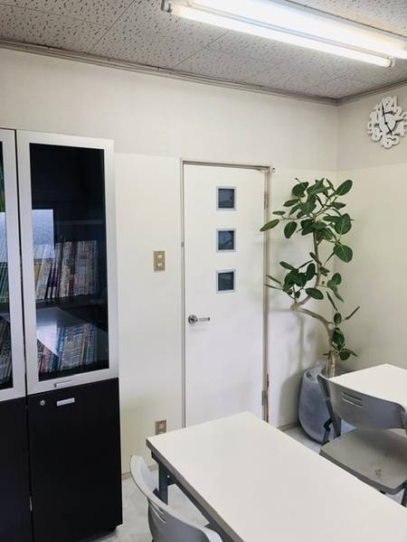 【レンタルスペース】【スペイシー】貸会議室 舟入川口町駅 15名の画像